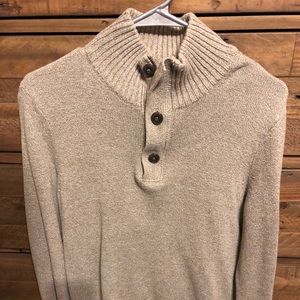 AE American Eagle Pull Over Sweater Great Fit